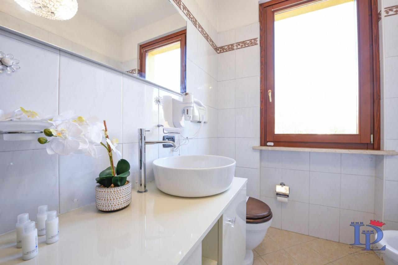 Desenzanoloft Official Partner Marriott Homes & Villas - Luxury Suite With Jacuzzi And Garden Desenzano del Garda Exterior foto