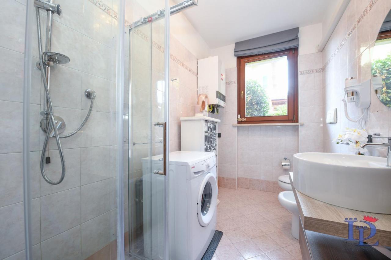 Desenzanoloft Official Partner Marriott Homes & Villas - Luxury Suite With Jacuzzi And Garden Desenzano del Garda Exterior foto